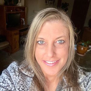 Meet your Posher, Nita